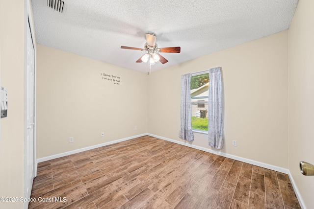 990 Sablon St SE, Palm Bay, FL 32909 - photo 29