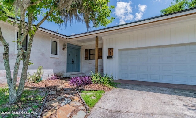 546 Baisden Rd, Jacksonville, FL 32218 - photo 2