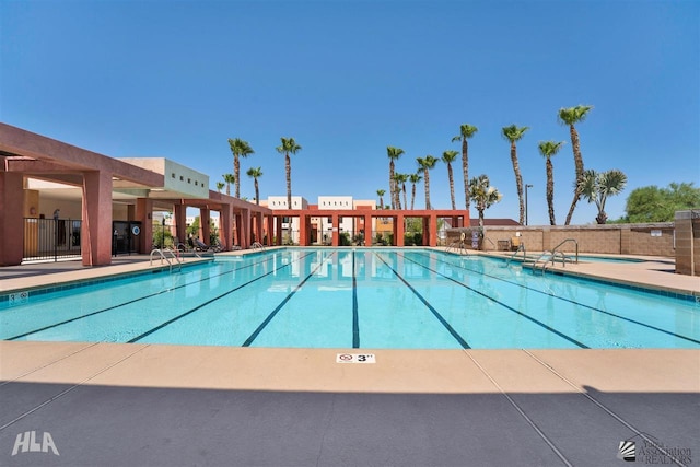 view of swimming pool