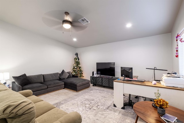 living room with visible vents, a ceiling fan, and recessed lighting