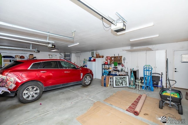10243 Fairway Loop, Yuma, AZ 85367 - garage featuring a garage door opener