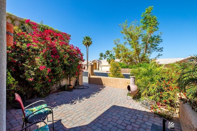 10243 Fairway Loop, Yuma, AZ 85367 - view of patio / terrace featuring fence