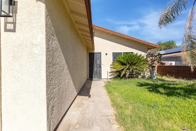 1086 S Arena Dr, Yuma, AZ 85364 - property entrance featuring stucco siding