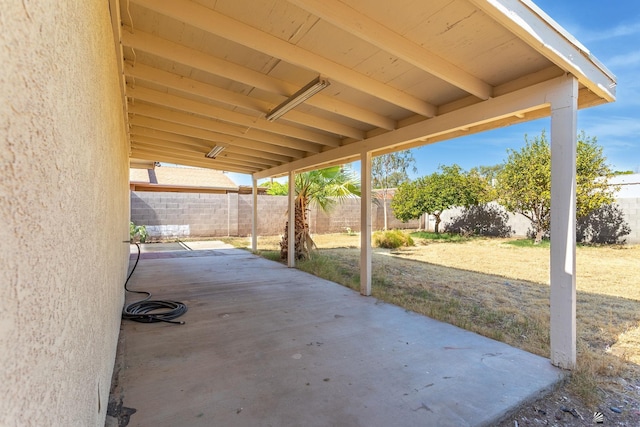 1086 S Arena Dr, Yuma, AZ 85364 - fenced backyard featuring a patio area
