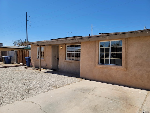 2082 E Ln Mesa St, Yuma, AZ 85365 - bungalow-style house featuring a patio and stucco siding