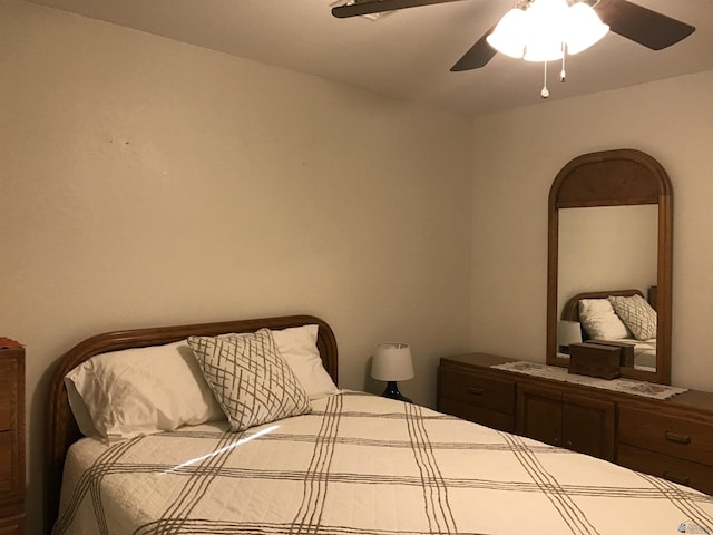 11551 E Via Salida, Yuma, AZ 85367 - bedroom with ceiling fan
