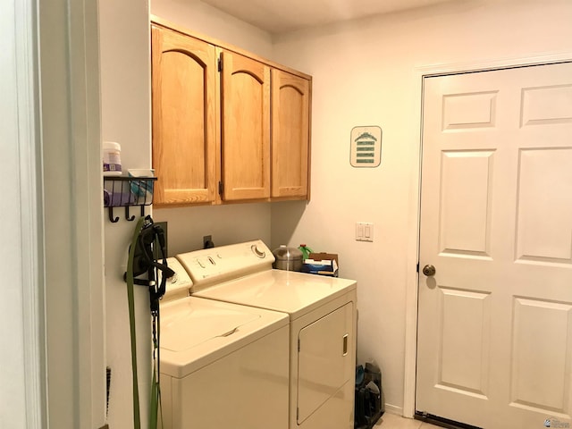 11551 E Via Salida, Yuma, AZ 85367 - laundry area with washer and clothes dryer and cabinet space