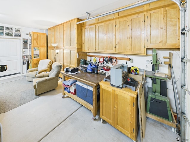 14340 E 49th Ln, Yuma, AZ 85367 - kitchen featuring light brown cabinetry and concrete floors