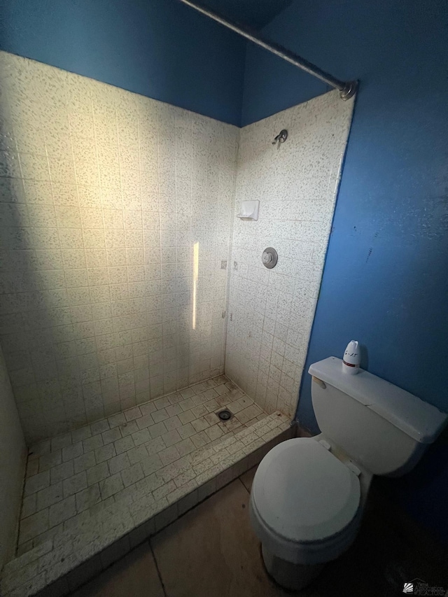 2232 W 19th St, Yuma, AZ 85364 - bathroom featuring a shower stall and tile patterned floors