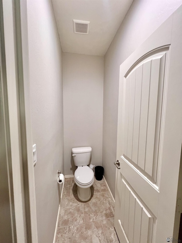 3431 W 39th Pl, Yuma, AZ 85365 - bathroom with toilet and baseboards
