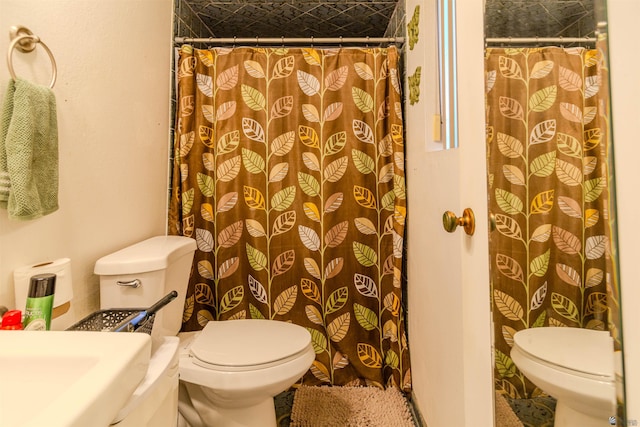 1180 E 26th Pl, Yuma, AZ 85365 - full bath featuring a shower with shower curtain and vanity