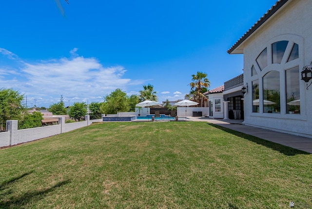 view of yard with a patio
