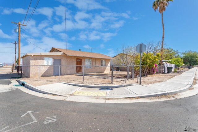 28602 E San Francisco E, San Francisco, Wellton, AZ 85356 - photo 3