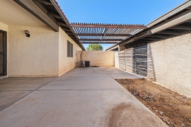 2045 S 14th Ave Unit 74, Yuma, AZ 85364 - view of patio / terrace featuring cooling unit
