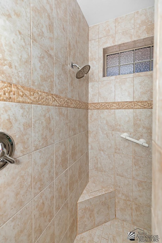 5492 E View Pkwy, Yuma, AZ 85365 - full bathroom featuring tiled shower