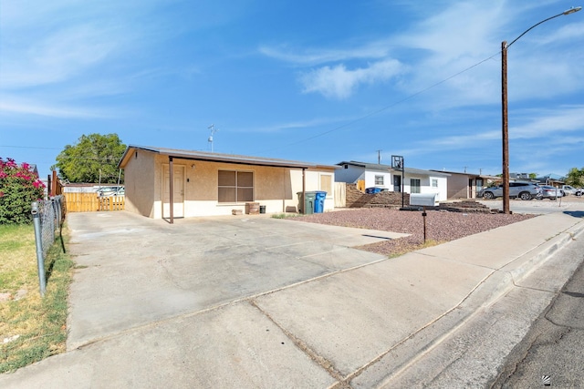 1127 S 13th Ave, Yuma, AZ 85364 - single story home with stucco siding