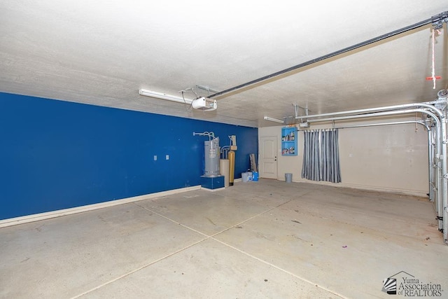 6257 E 47th St, Yuma, AZ 85365 - garage with a garage door opener