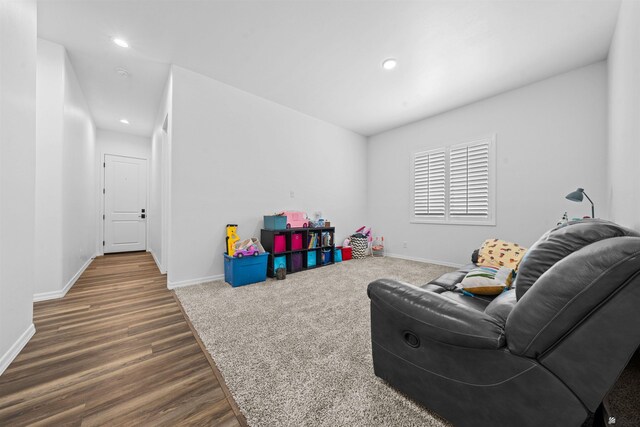 5922 E 47th St, Yuma, AZ 85365 - game room with recessed lighting and wood finished floors