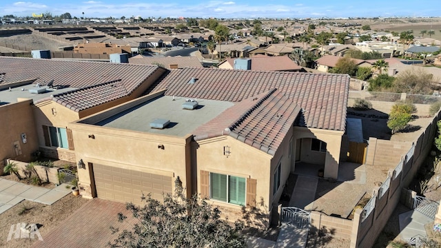 bird's eye view with a residential view