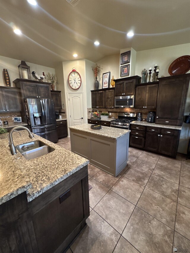 5934 E 38th Pl, Yuma, AZ 85365 - photo 9