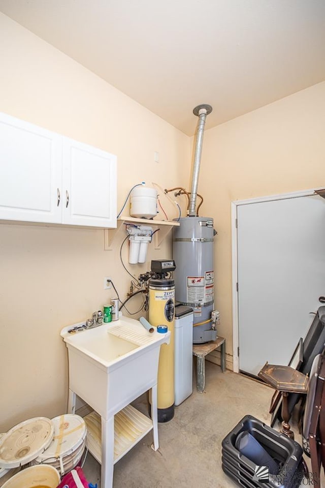 12147 E 33rd St, Yuma, AZ 85367 - utilities featuring water heater