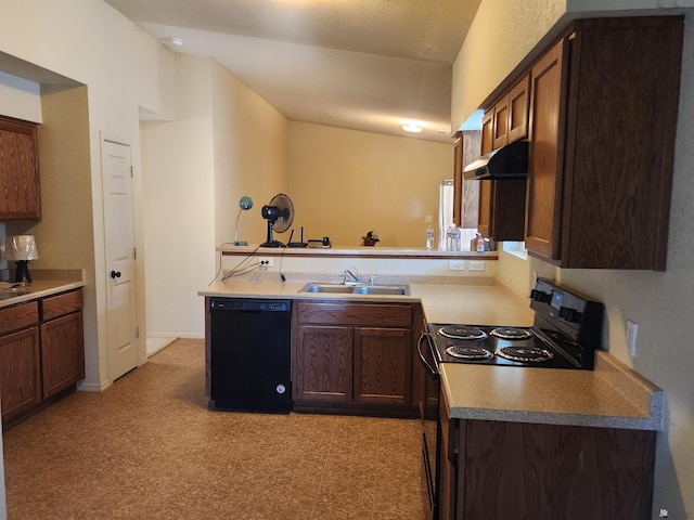 3708 S Desert Oasis Dr, Yuma, AZ 85365 - kitchen featuring black appliances, a sink, under cabinet range hood, light floors, and a peninsula