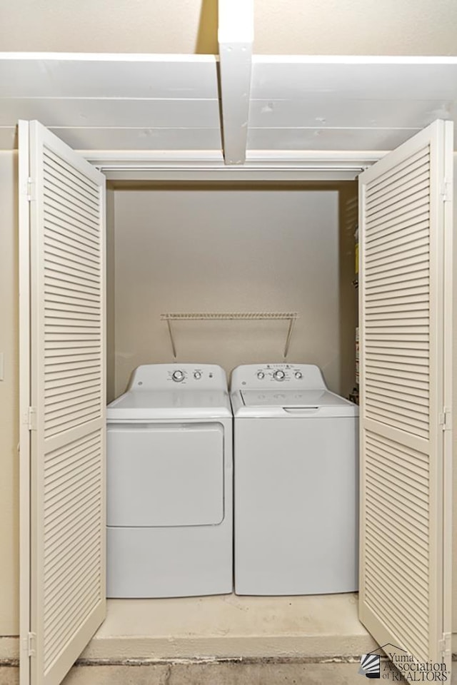 11279 E 26th Ln, Yuma, AZ 85367 - laundry room featuring washing machine and dryer