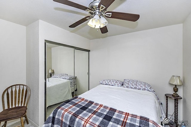 13405 E 54th St, Yuma, AZ 85367 - bedroom with ceiling fan and a closet