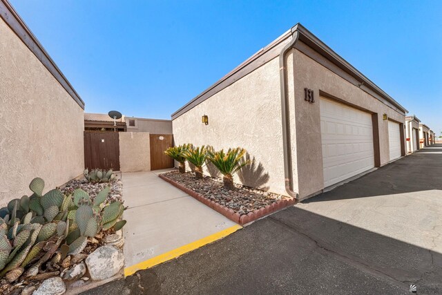 11230 E 37th Pl Unit 131, Yuma, AZ 85367 - view of garage