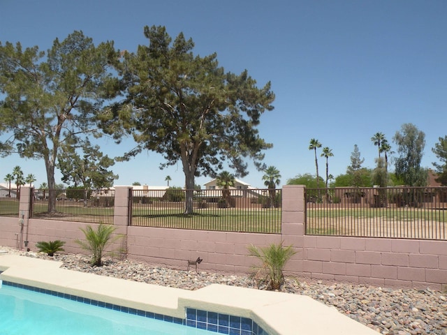 10224 S Fairway Ln, Yuma, AZ 85367 - view of swimming pool with fence