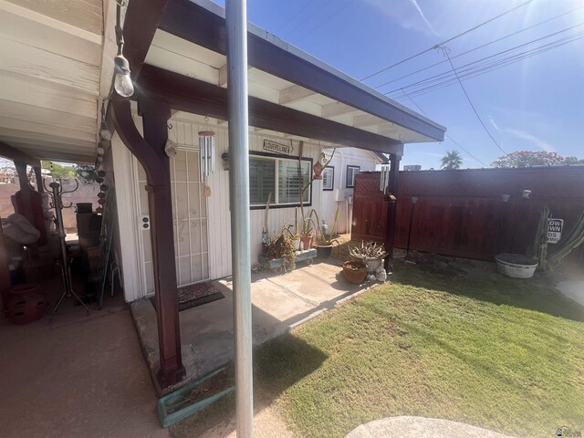 1911 S 11th Ave, Yuma, AZ 85364 - view of yard featuring a patio area
