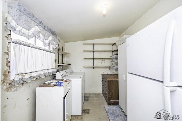 232 E 25th Pl, Yuma, AZ 85364 - clothes washing area with separate washer and dryer and laundry area