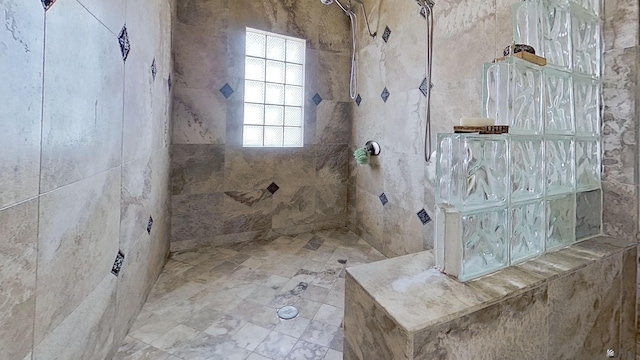 1550 S 7th Ave, Yuma, AZ 85364 - full bath featuring a tile shower