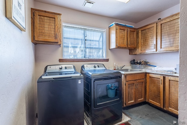 10538 S Del Vista Dr, Yuma, AZ 85367 - laundry area with washer and dryer and cabinet space
