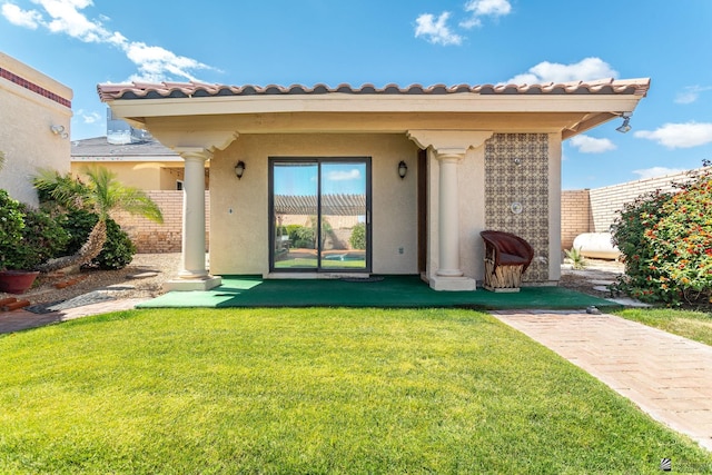 10538 S Del Vista Dr, Yuma, AZ 85367 - back of property with stucco siding