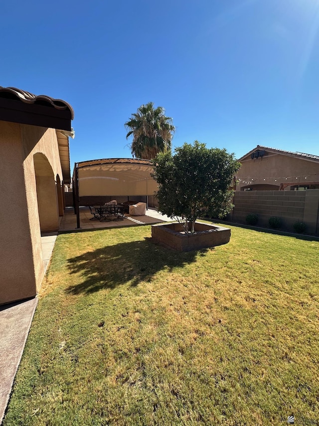 4441 W 13th St, Yuma, AZ 85364 - view of yard with a patio area and fence