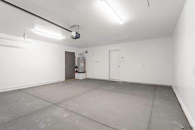 10752 E 45th Pl, Yuma, AZ 85367 - garage featuring electric water heater and a garage door opener