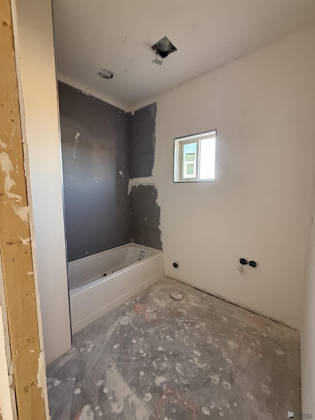 12649 W 51st Pl, Yuma, AZ 85367 - bathroom with a tub