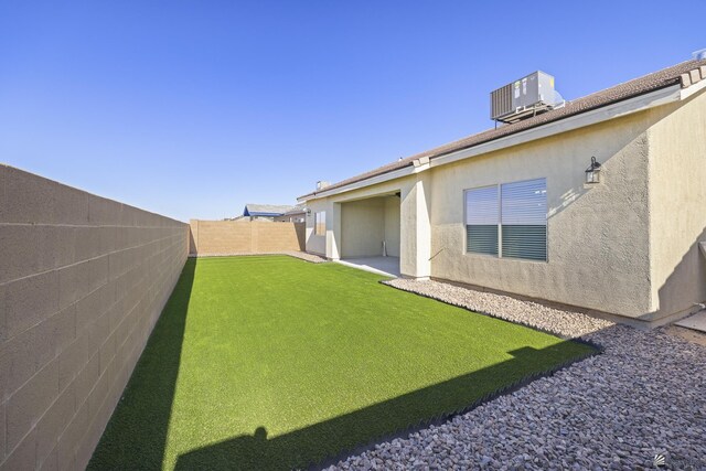 3562 S Sage Ave, Yuma, AZ 85365 - view of fenced backyard