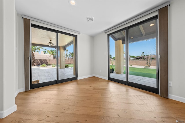 10369 S Fairway Loop, Yuma, AZ 85367 - empty room featuring wood-type flooring and recessed lighting