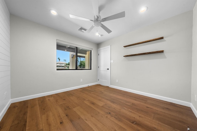 10369 S Fairway Loop, Yuma, AZ 85367 - unfurnished room with a ceiling fan, wood finished floors, and recessed lighting