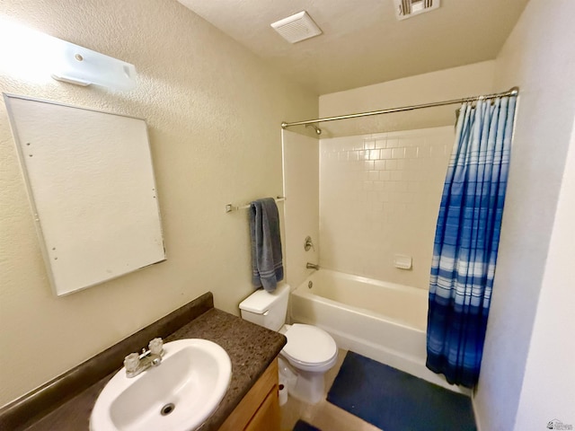 6347 E 44th Pl, Yuma, AZ 85365 - bathroom with shower / bath combo with shower curtain and vanity