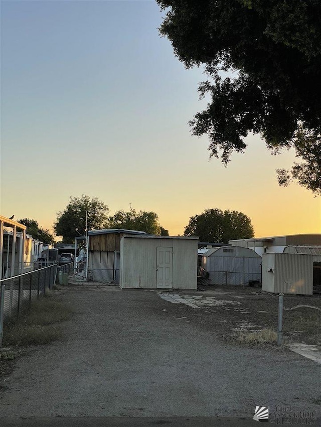 1040 S Myrtle Ave, Yuma, AZ 85364 - photo 2