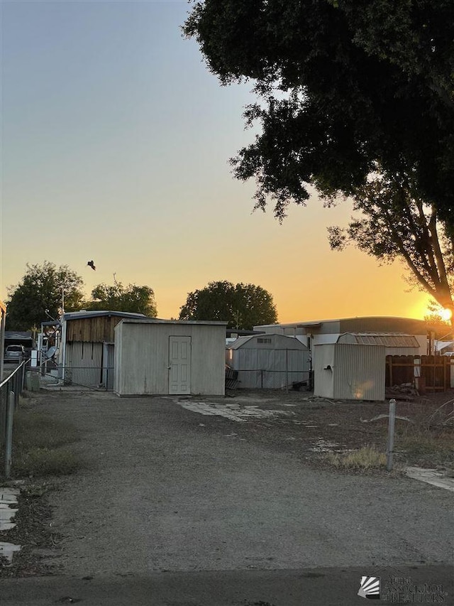 1040 S Myrtle Ave, Yuma, AZ 85364 - photo 6