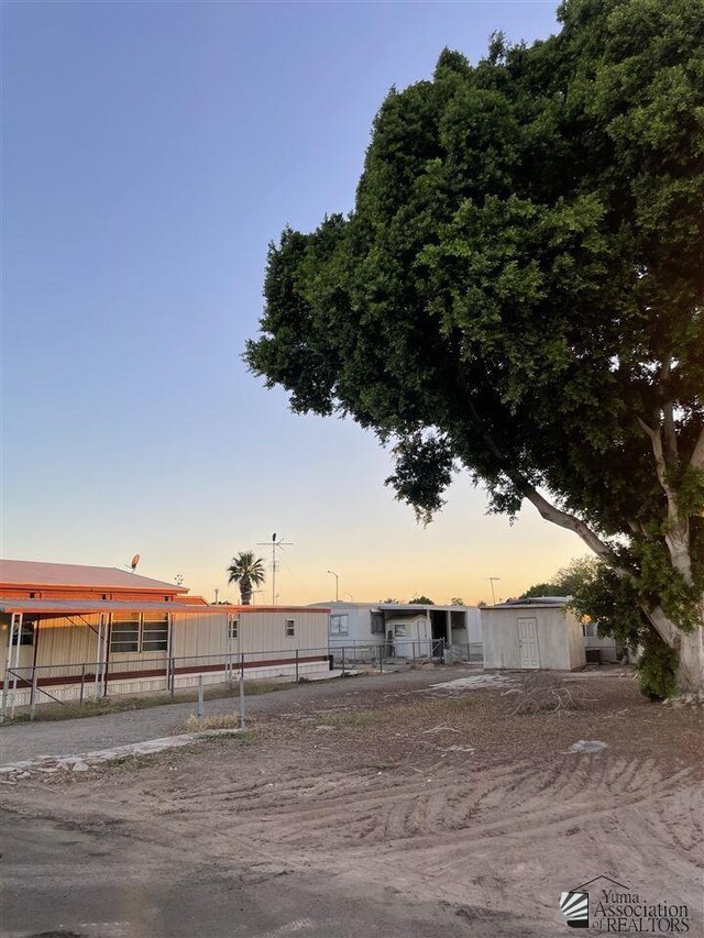 1040 S Myrtle Ave, Yuma, AZ 85364 - photo 3