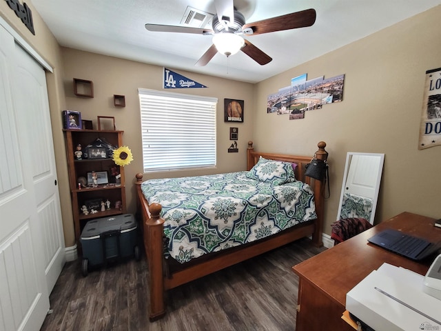 2193 S 40th Dr, Yuma, AZ 85364 - bedroom with dark wood-style floors, a closet, and ceiling fan