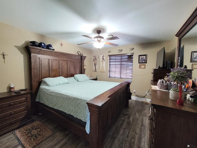 2193 S 40th Dr, Yuma, AZ 85364 - bedroom featuring dark wood-style flooring and ceiling fan