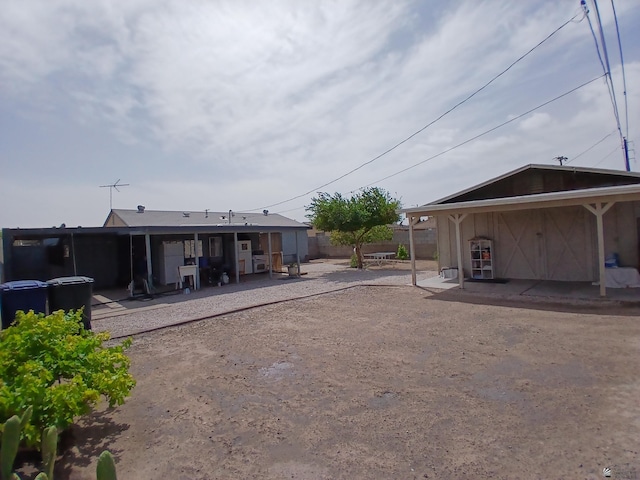 exterior space featuring fence