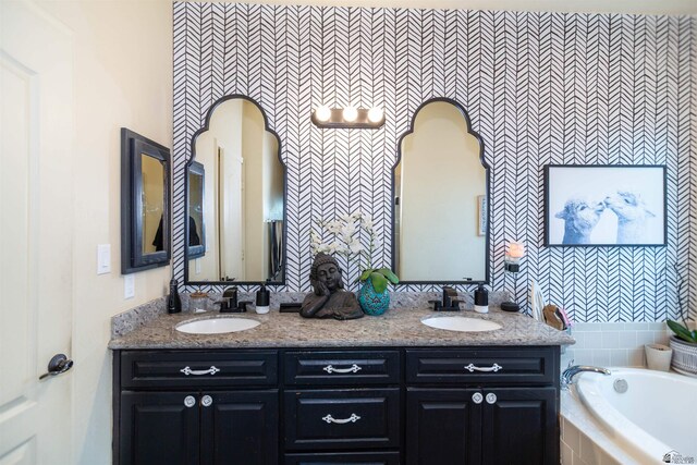 5712 E 45th Pl, Yuma, AZ 85365 - full bath featuring double vanity and a relaxing tiled tub