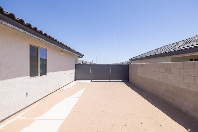 376 N 22nd Dr, San Luis, AZ 85336 - view of patio with fence